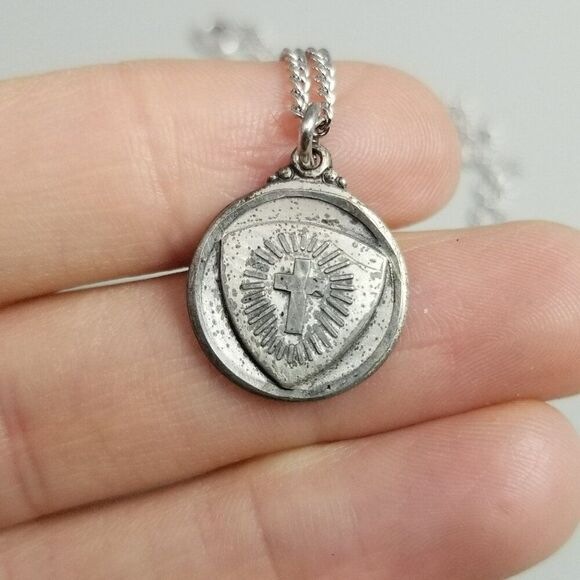 Vintage Hayward Sterling Silver Cross I Am A Methodist Round Pendant Necklace - Picture 2 of 11